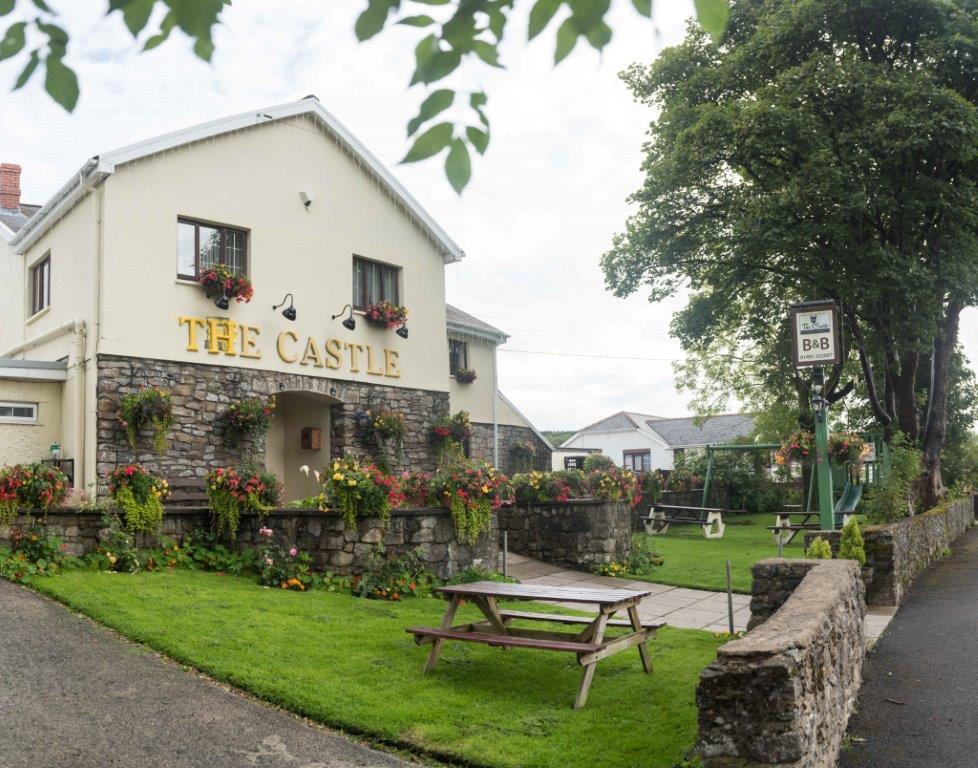 The Castle Inn Ebbw Vale Dış mekan fotoğraf
